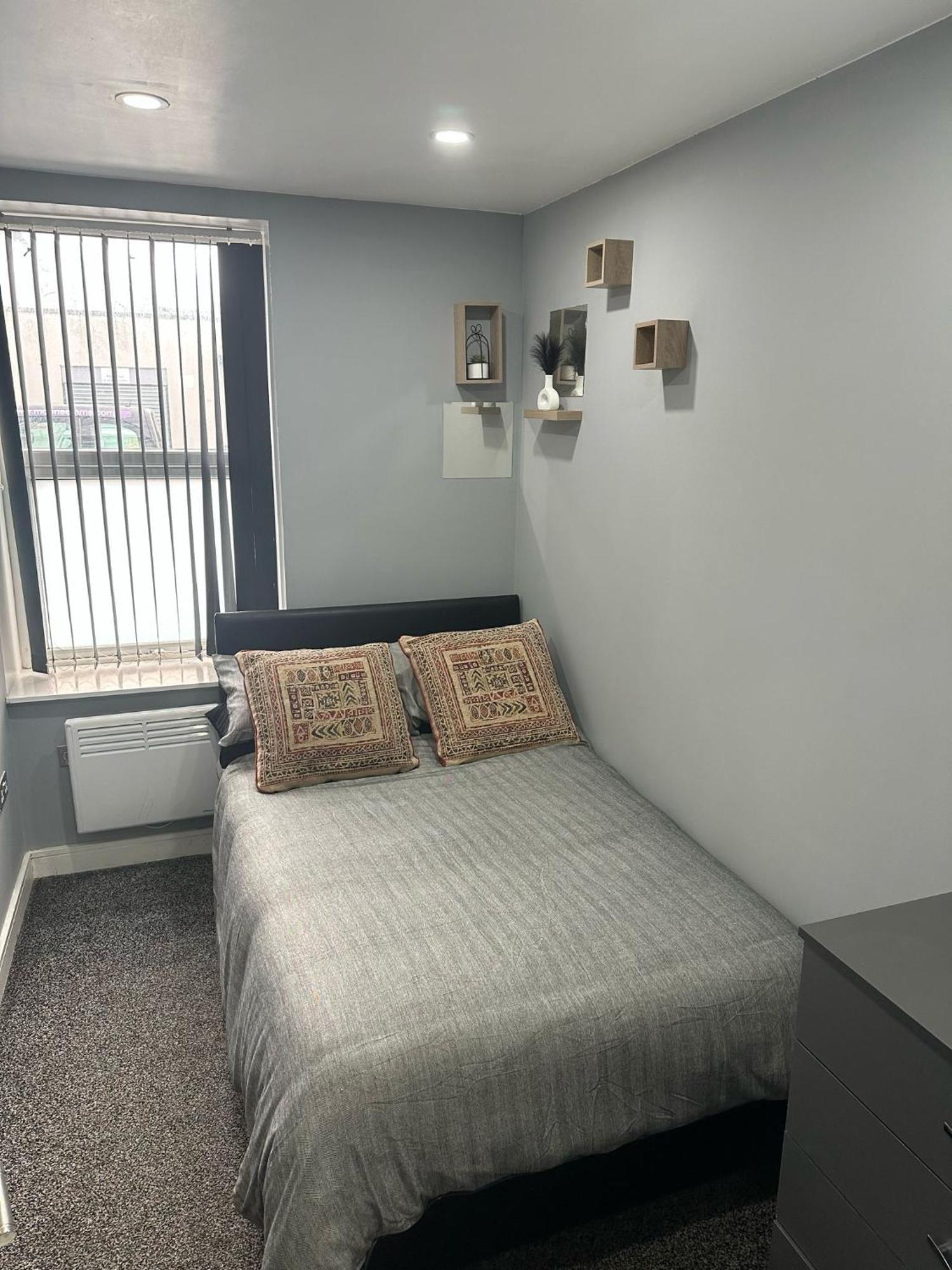 2 Bedroom Flat With Hot Tub Cardiff Exterior photo